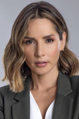 Carmen Villalobos