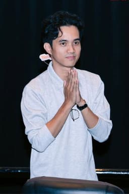 Hùng Trần